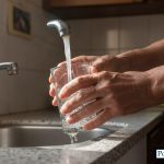 Amparo servicio esencial: Juzgado de Ituzaingó ordena reconexión de agua a adulto mayor