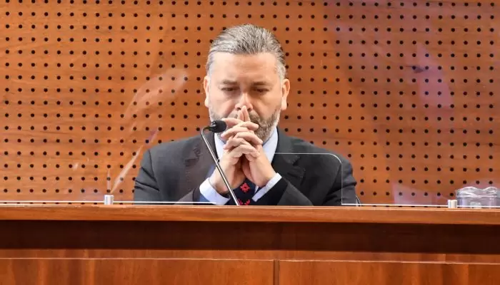 La Corte Suprema de Chile expulsa al juez Daniel Urrutia por viajar con licencia médica